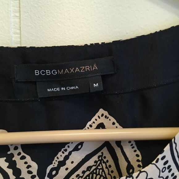 BCBG‎ MAXAZRIA 100% SILK BLACK AND CREAM TOP. - Picture 7 of 7